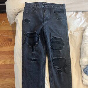 Pretty Little Thing Mom Jean Distressed Black
